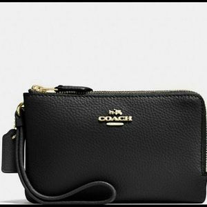 New, authentic COACH Double Corner ZIP Wristlet